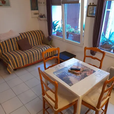 Appartamento Rez-de-chaussée de 25 m2 *